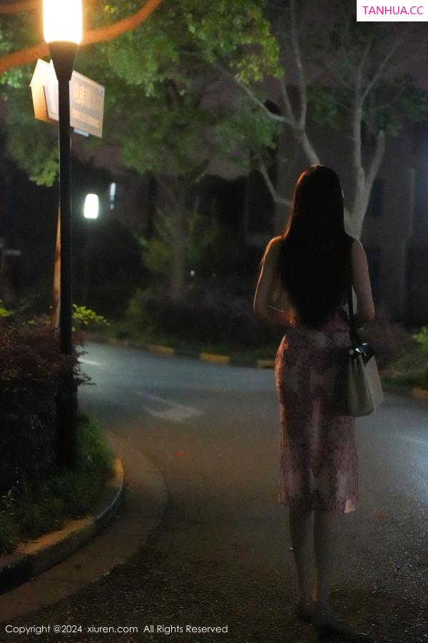   [XiuRen]高清写真图 2024.07.12 No.8855 Erikaki 丝袜美腿第8张图片
